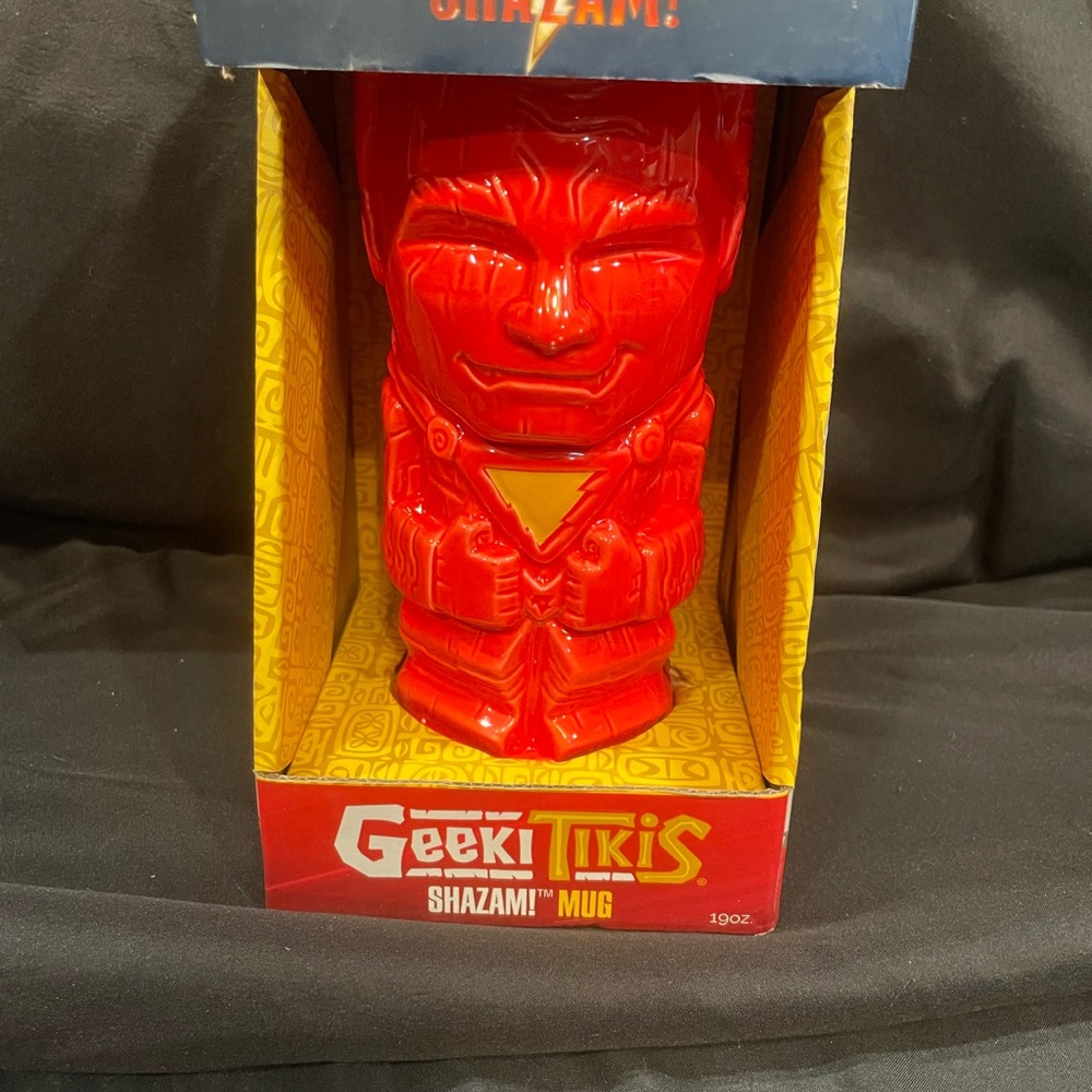 Geeki Tiki Shazam Mug DC Comics Exclusive Collectors Ceramic 14oz NIB